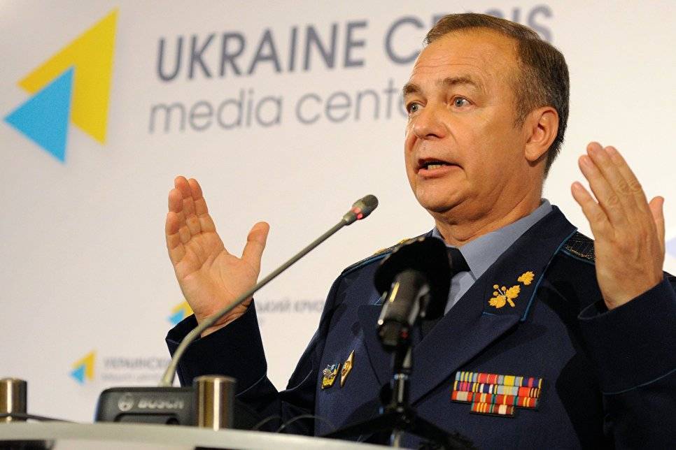 Генерал ВСУ: Путин воспитывает Зеленского обострением на фронте в Донбассе
