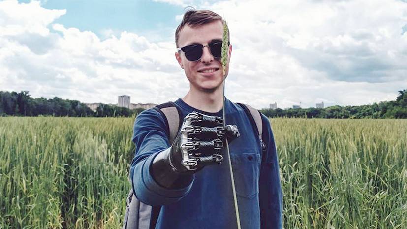 «Образ киборга многим понятен»: дублёр рук в сериале «Толя-робот» — о жизни людей с бионическими протезами