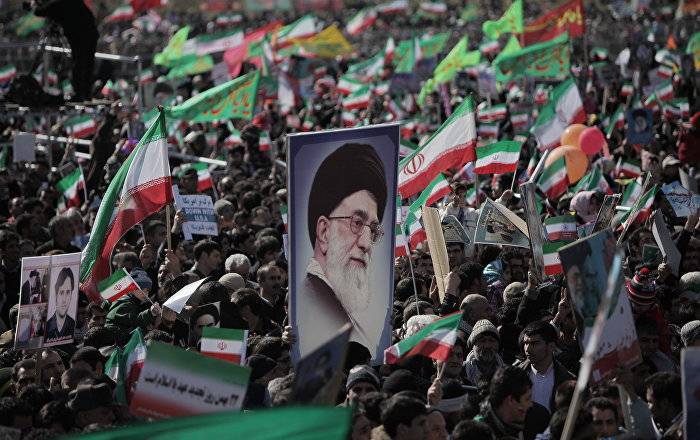 Масштабная амнистия в Иране: аятолла Али Хаменеи помиловал почти 700 осужденных