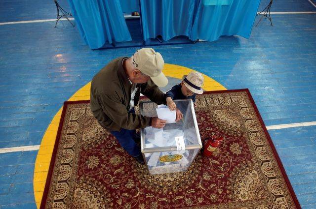 Явка на выборах президента в Казахстане к 18.00 составила 72,9%