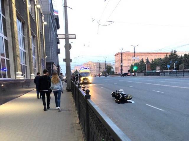 На Южном Урале автомобилистка сбила байкера и скрылась