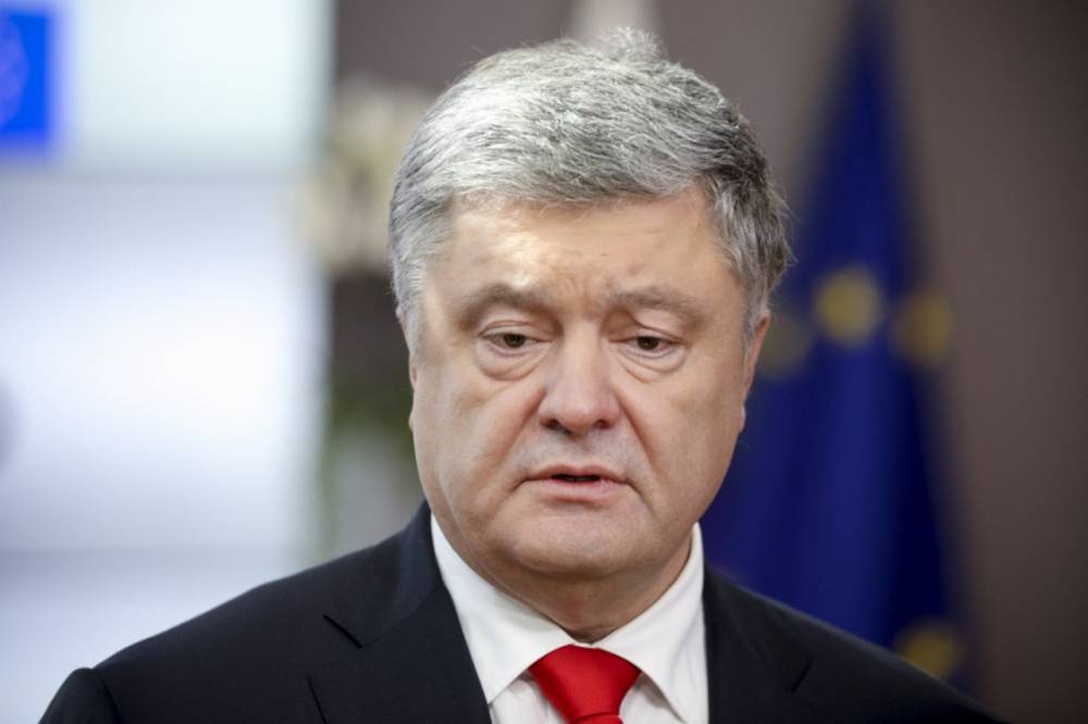 «Амбиции велики, и они не уменьшаются»: В Совфеде оценили желание Порошенко занять пост премьер-министра