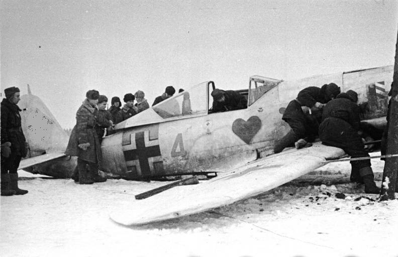 Сколько получали советские асы за каждый сбитый немецкий самолёт | Русская семерка