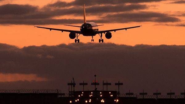 Самолет Air Astana совершил вынужденную посадку в Москве