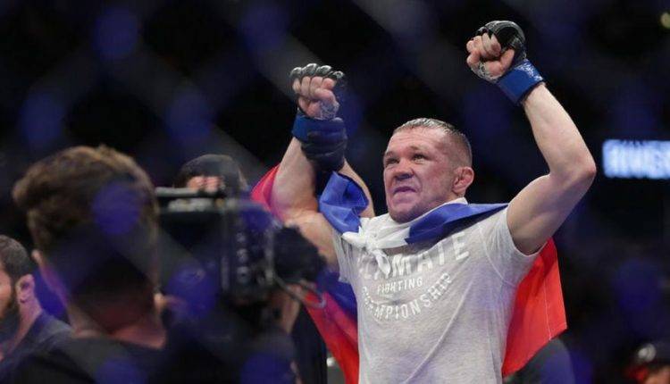 Россиянин Петр Ян одержал пятую победу подряд в UFC