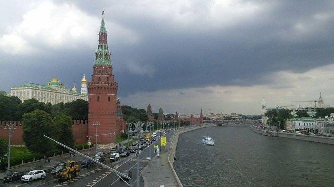 Синоптики предупредили о грозе с градом в Москве 10 июня