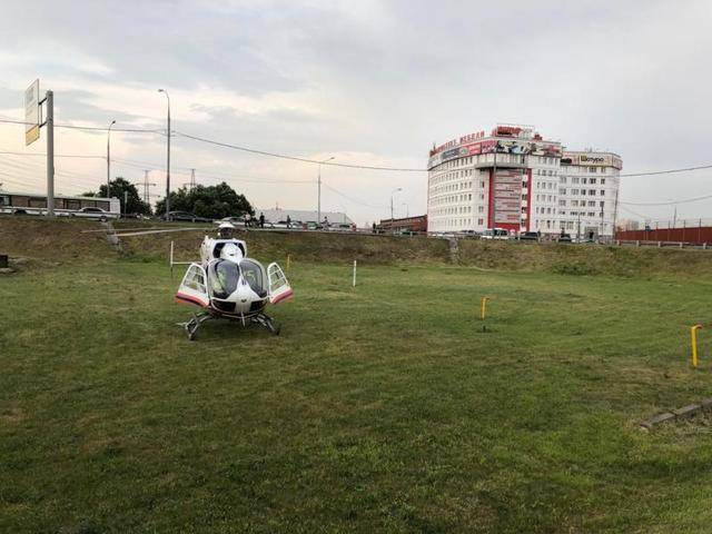 Санитарный вертолет эвакуировал девушку, пострадавшую в ДТП на МКАДе