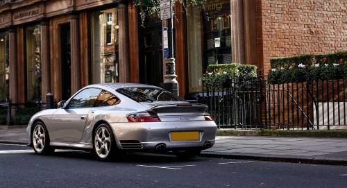 Эксклюзивный Porsche 911 продается в США