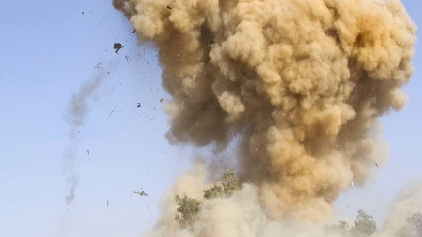 В Индии истребитель столкнулся с птицами и устроил пожар