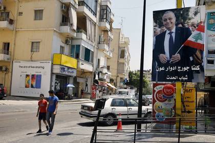 Неизвестные обстреляли кортеж ливанского министра