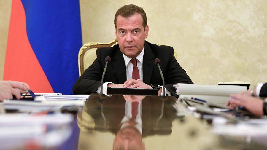 Медведев предложил ввести персональную ответственность членов генсовета «ЕР»