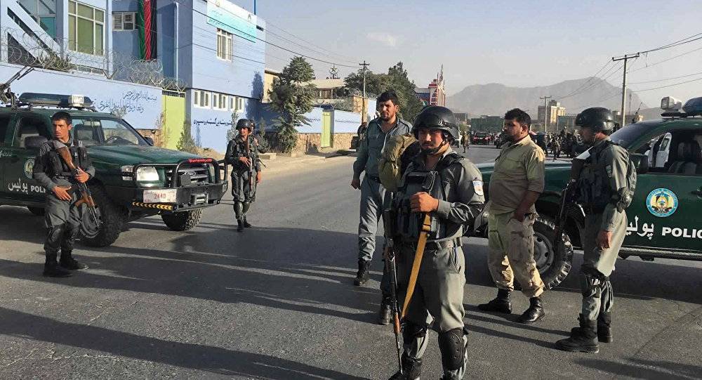 В результате подрыва автомобиля в дипломатическом квартале Кабула пострадали десятки человек
