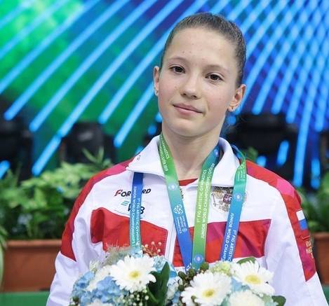 Гимнастка Владислава Уразова завоевала медали первенства мира