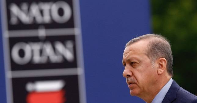 Конфликт США и Турции ослабил позиции НАТО – турецкий эксперт