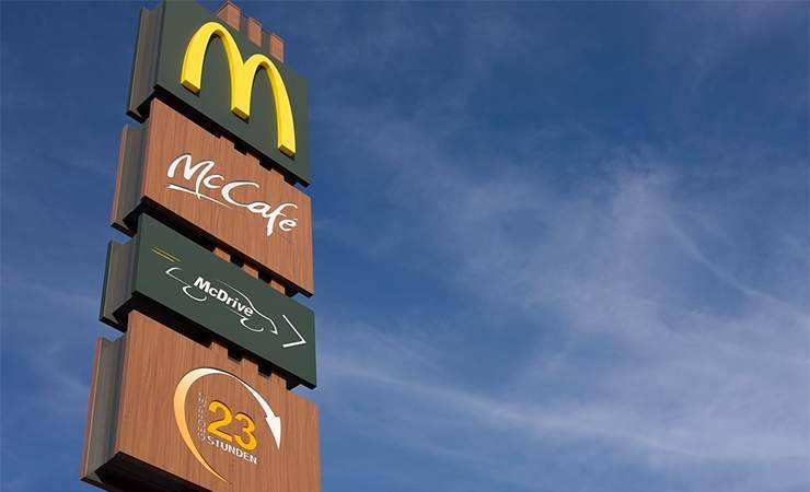 В Гомеле начали строить «МакДональдс» и приглашают на работу в будущий ресторан — фотофакт