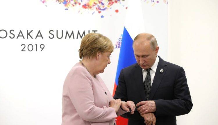 Путин помог дезориентированной Меркель
