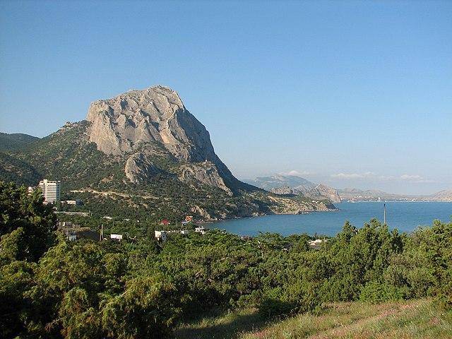 Названы самые бюджетные курортные поселки Крыма для отдыха в высокий сезон