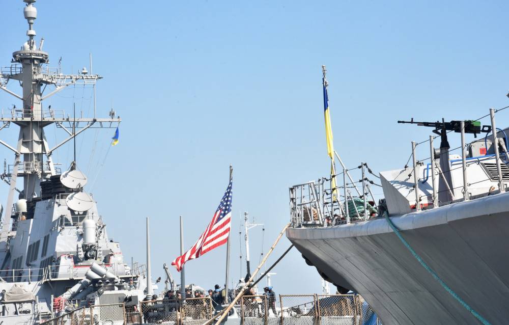 Одесса оккупирована военными кораблями и самолетами НАТО