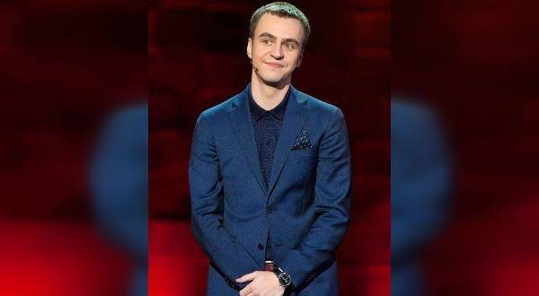 Стендап-комик Иван Абрамов не отменит концерт в Грузии после предупреждения Кремля
