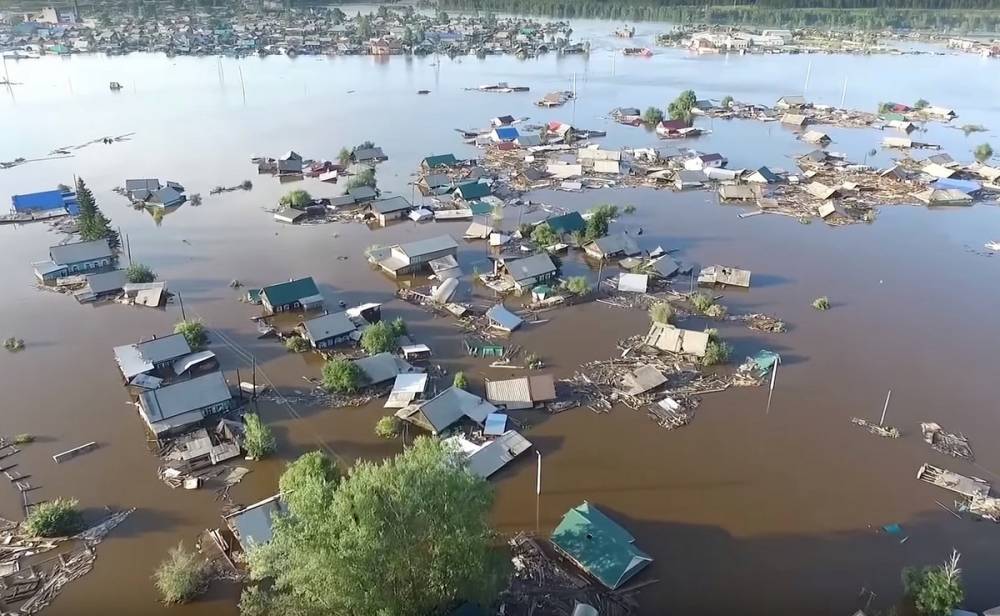 «Люди бежали от воды, выли собаки»:  Как маленький иркутский город превратился в настоящую зону бедствия
