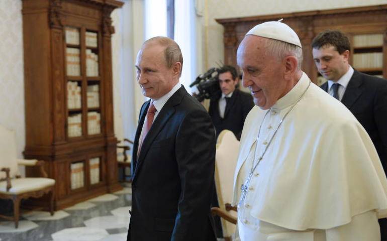 Владимир Путин посетит Италию и встретится с Папой Римским