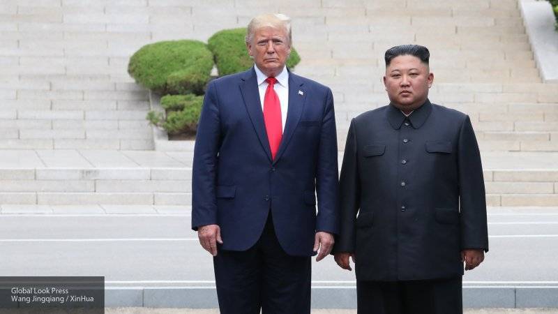 Северокорейские СМИ назвали встречу Трампа и Ким Чен Ына "исторической" и "удивительной"