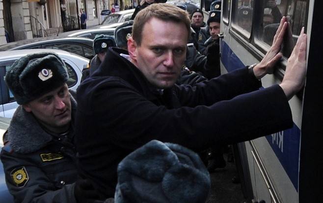 Суд арестовал Навального на 10 суток за участие в марше в поддержку Голунова
