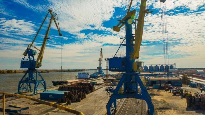 Правительство РФ утвердило план реализации Стратегии развития российских морских портов на Каспии