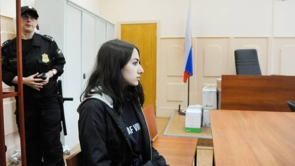 Сестер Хачатурян делят по невменяемости: Марию могут судить отдельно