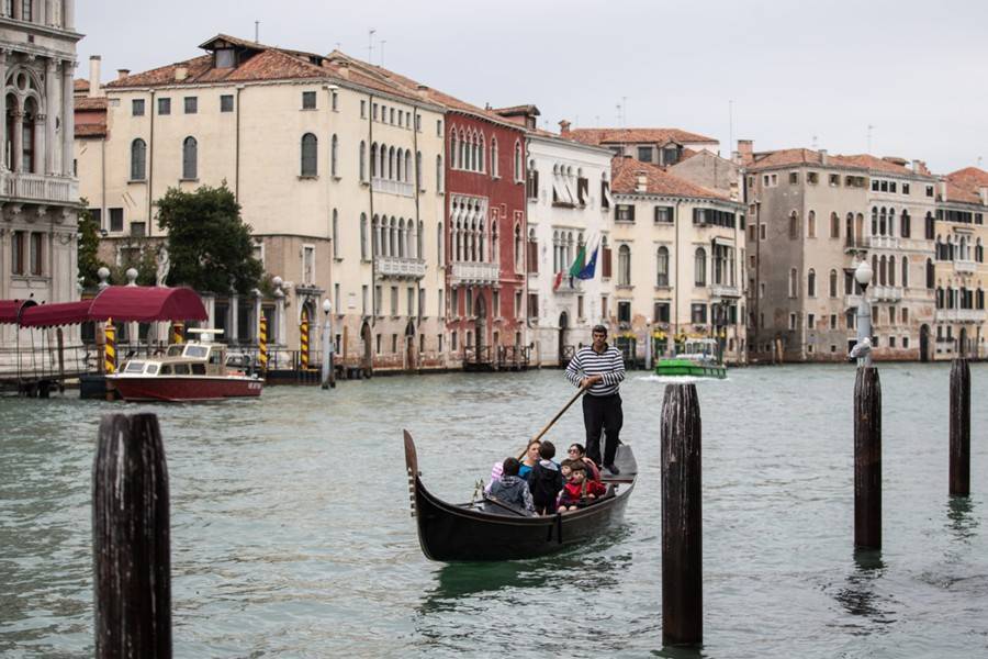 Въезд в исторический центр Венеции сделают платным с 2020 года
