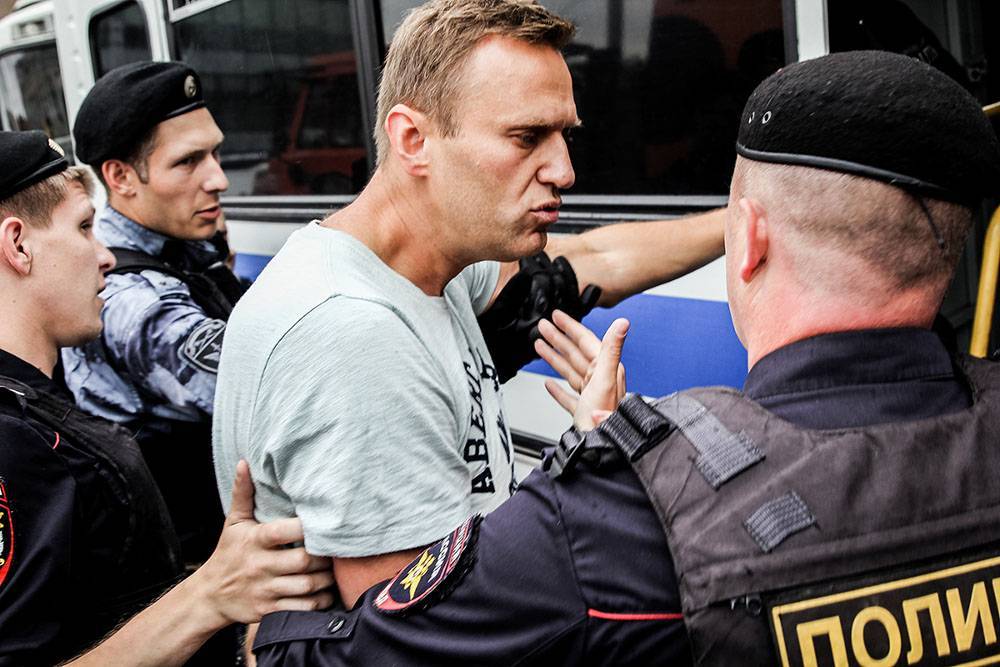 Суд в Москве арестовал Навального на 10 суток из-за марша в поддержку Голунова
