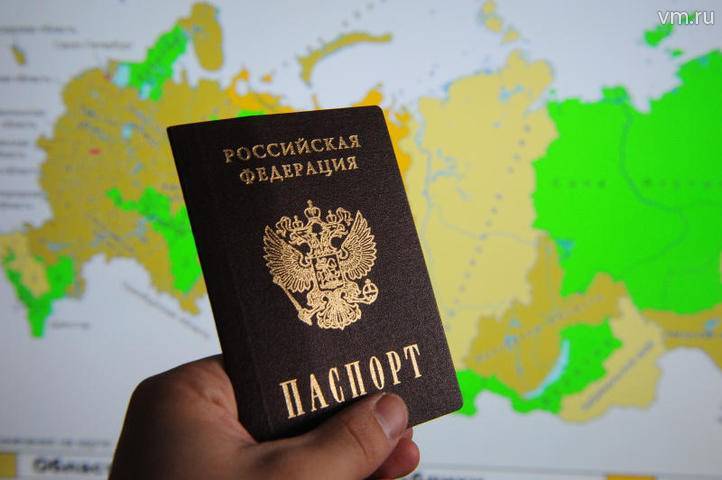 Максим Акимов: Электронные паспорта могут появиться в РФ с 2022 года