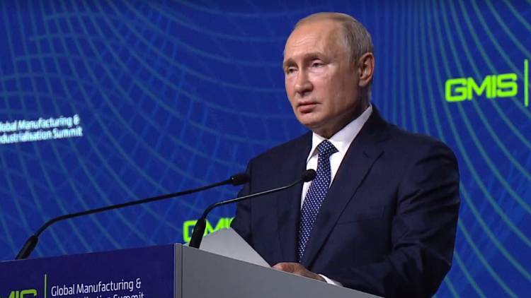 Путин не считает поддержку Клинтон от Украины вмешательством в американские выборы