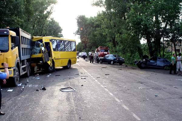 Трупы на дорогах Украины. Почему страна лидирует по смертности в ДТП