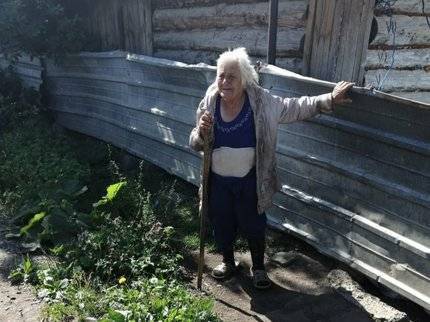 Историей бабушки из Уфы, которая с голоду  ела одуванчики и жаловалась на внучку, заинтересовались социальные службы