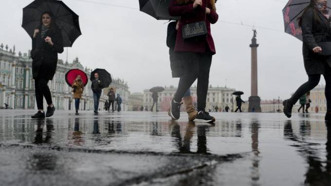 Синоптики:&nbsp;дожди в Северной столице будут идти до конца следующей недели