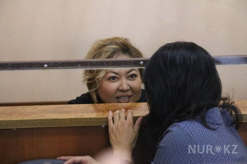 "Тюрьма глазами вице-министра": Суханбердиева написала книгу, сидя под арестом