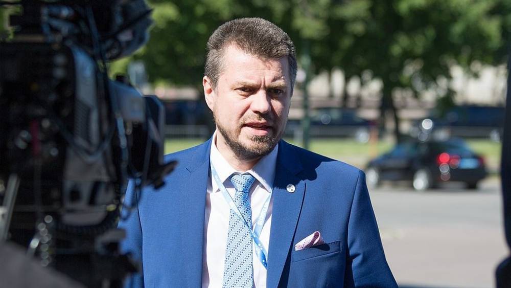 Глава МИД Эстонии возмущен планами Москвы дать салют в честь освобождения Таллина
