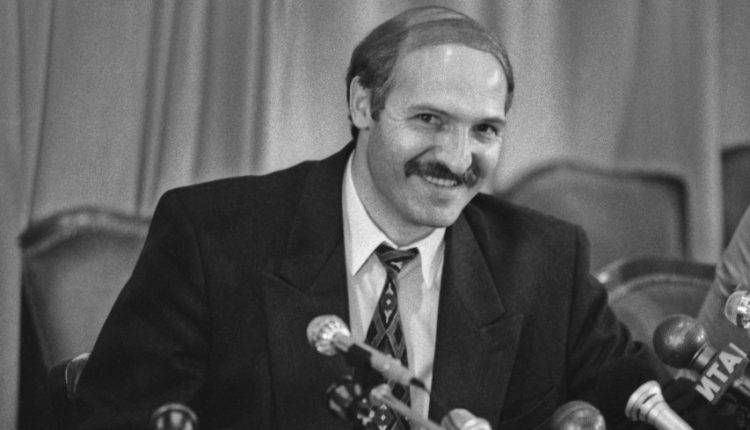 25 лет назад на первых президентских выборах в Беларуси победил Александр Лукашенко