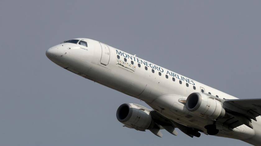 Пилот упал в обморок: самолет из Черногории не долетел до Москвы