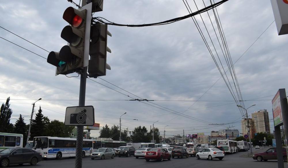 В России могут появиться квадратные светофоры и турбоперекрестки