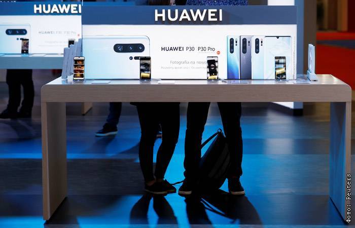 Белый дом смягчил для американских компаний запрет на сотрудничество с Huawei