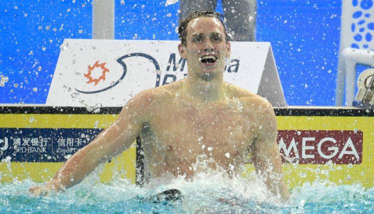 Россиянин Пригода выиграл золото Универсиады в плавании 50 м брассом