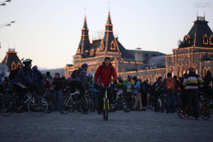 День московского транспорта завершится ночным велофестивалем