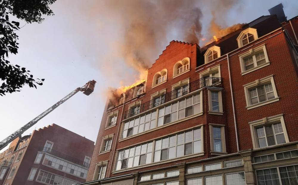 Пожар в ЖК "Британский квартал": погорельцев заселили в отели Hilton Astana и The One