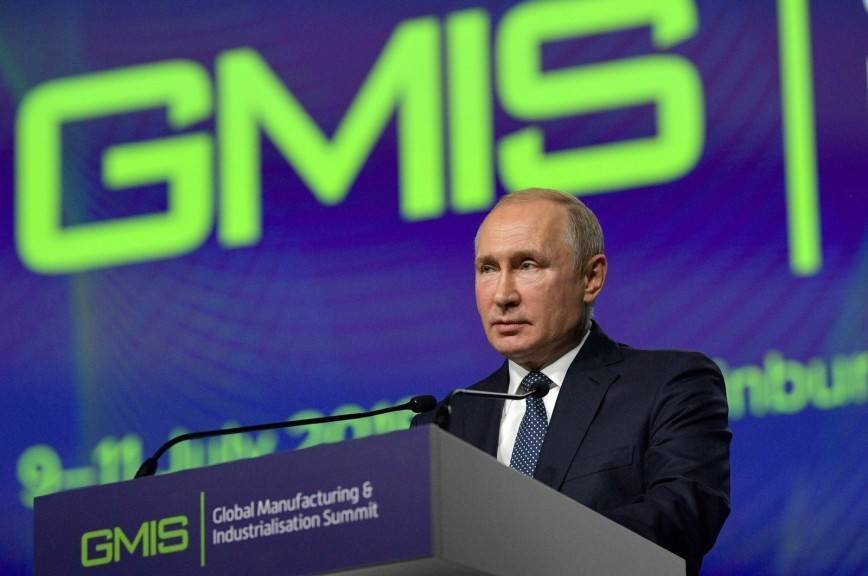 Путин заявил о намерении привлекать госкомпании к научно-технологическому развитию страны