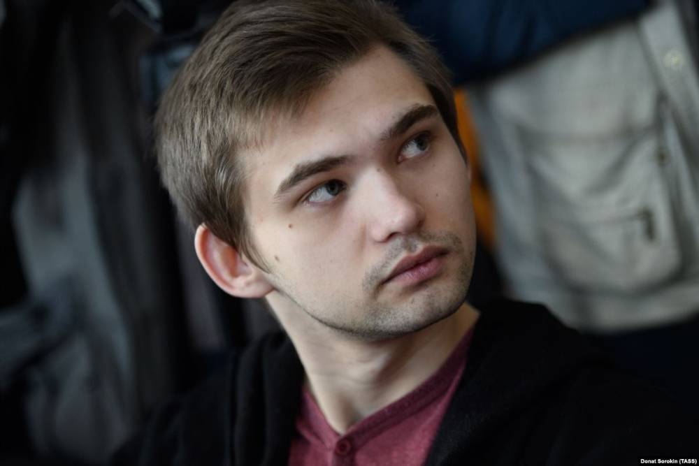 Суд оштрафовал блогера Соколовского за пикет на Красной площади
