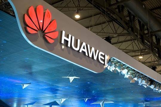 Huawei ведет переговоры с рядом российских компаний о покупке отечественных технологий