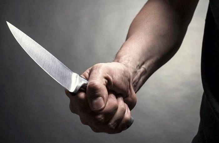 Житель Ростовской области жестоко изрезал жену ножом | РИА «7 новостей»