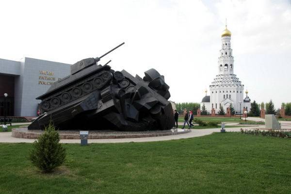 В РФ ответили на призыв немецкого журналиста снести памятник под Прохоровкой